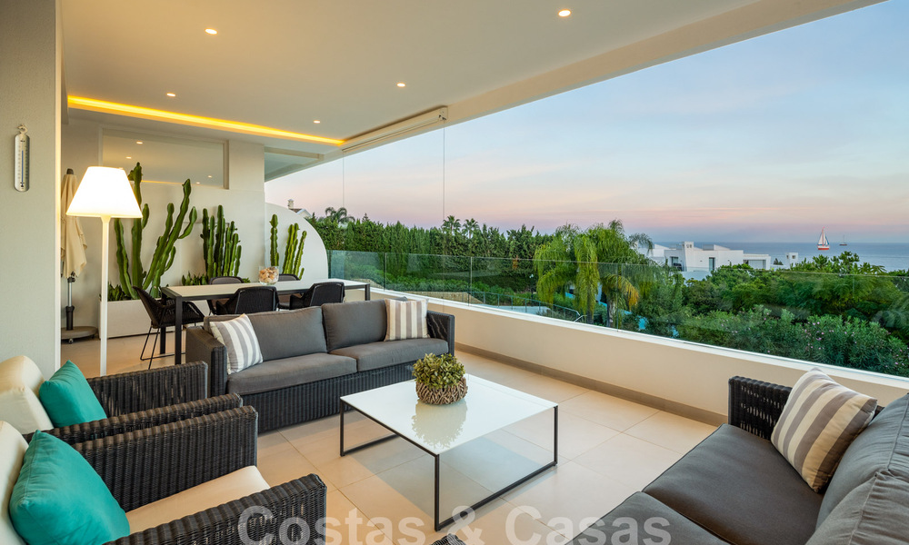Ruim modern penthouse te koop met prachtig zeezicht in het exclusieve Sierra Blanca, Golden Mile, Marbella 58749