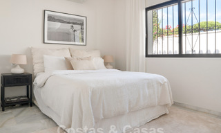 Traditionele gelijkvloerse villa te koop, beachside op de New Golden Mile, Marbella - Estepona 58889 