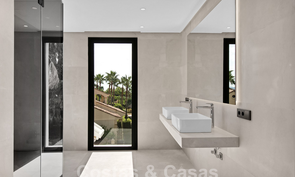 Moderne Mediterrane, instapklare luxevilla te koop in Sierra Blanca op Marbella’s Golden Mile 58976