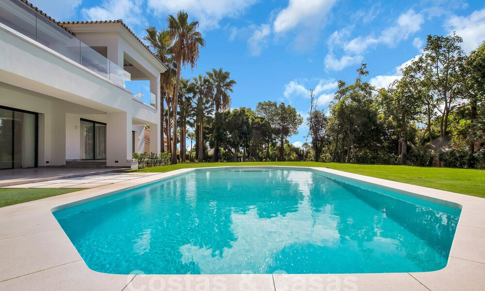 Moderne Mediterrane, instapklare luxevilla te koop in Sierra Blanca op Marbella’s Golden Mile 58985