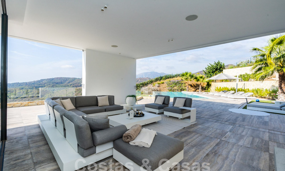 Moderne luxevilla te koop met zeezicht in een gated community omgeven door natuur in Marbella - Benahavis 59219
