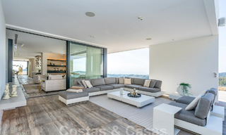Moderne luxevilla te koop met zeezicht in een gated community omgeven door natuur in Marbella - Benahavis 59220 
