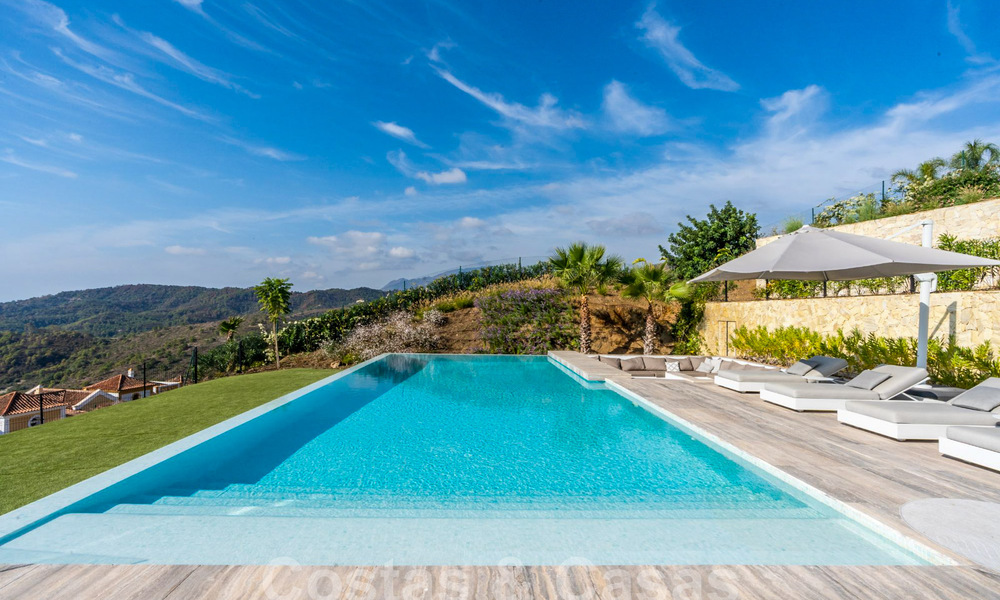 Moderne luxevilla te koop met zeezicht in een gated community omgeven door natuur in Marbella - Benahavis 59227
