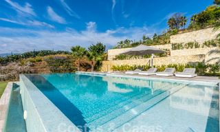Moderne luxevilla te koop met zeezicht in een gated community omgeven door natuur in Marbella - Benahavis 59231 