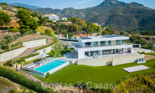 Moderne luxevilla te koop met zeezicht in een gated community omgeven door natuur in Marbella - Benahavis 59240 