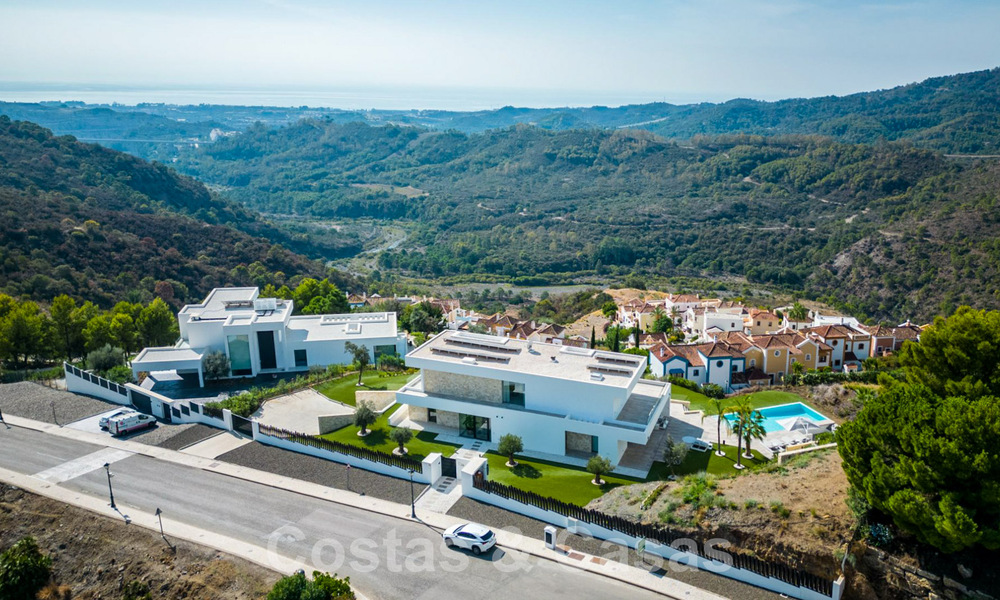 Moderne luxevilla te koop met zeezicht in een gated community omgeven door natuur in Marbella - Benahavis 59242