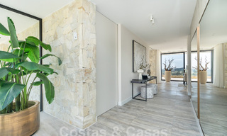 Moderne luxevilla te koop met zeezicht in een gated community omgeven door natuur in Marbella - Benahavis 59245 