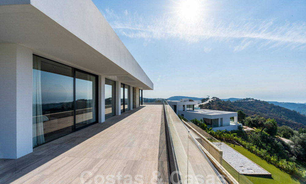 Moderne luxevilla te koop met zeezicht in een gated community omgeven door natuur in Marbella - Benahavis 59263