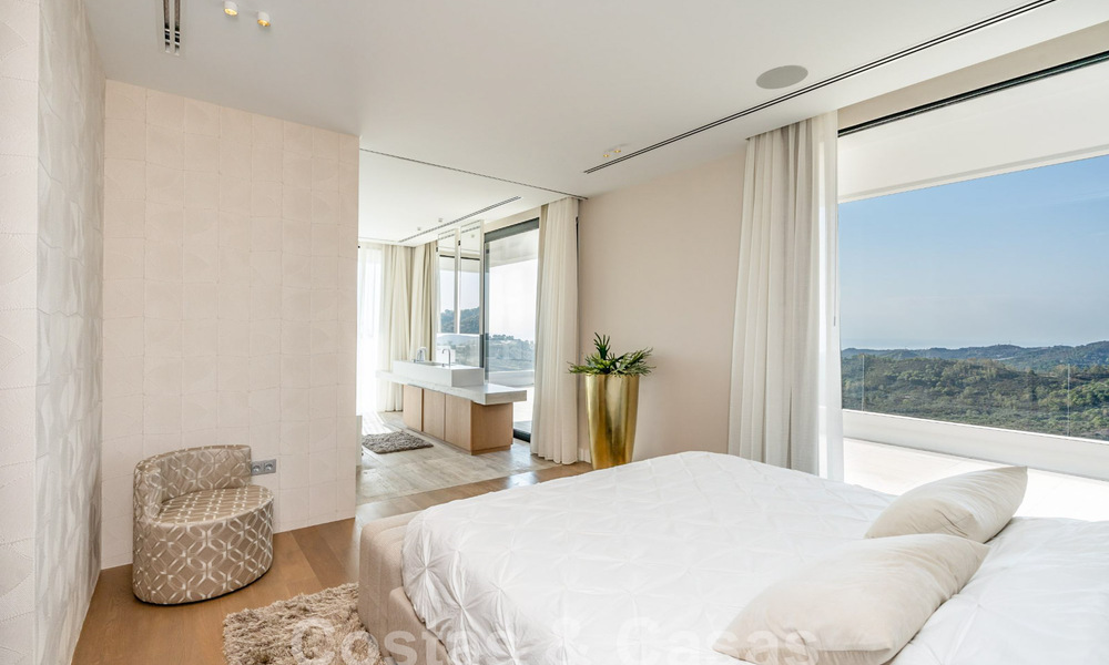 Moderne luxevilla te koop met zeezicht in een gated community omgeven door natuur in Marbella - Benahavis 59272