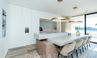 Moderne luxevilla te koop met zeezicht in een gated community omgeven door natuur in Marbella - Benahavis 59277 