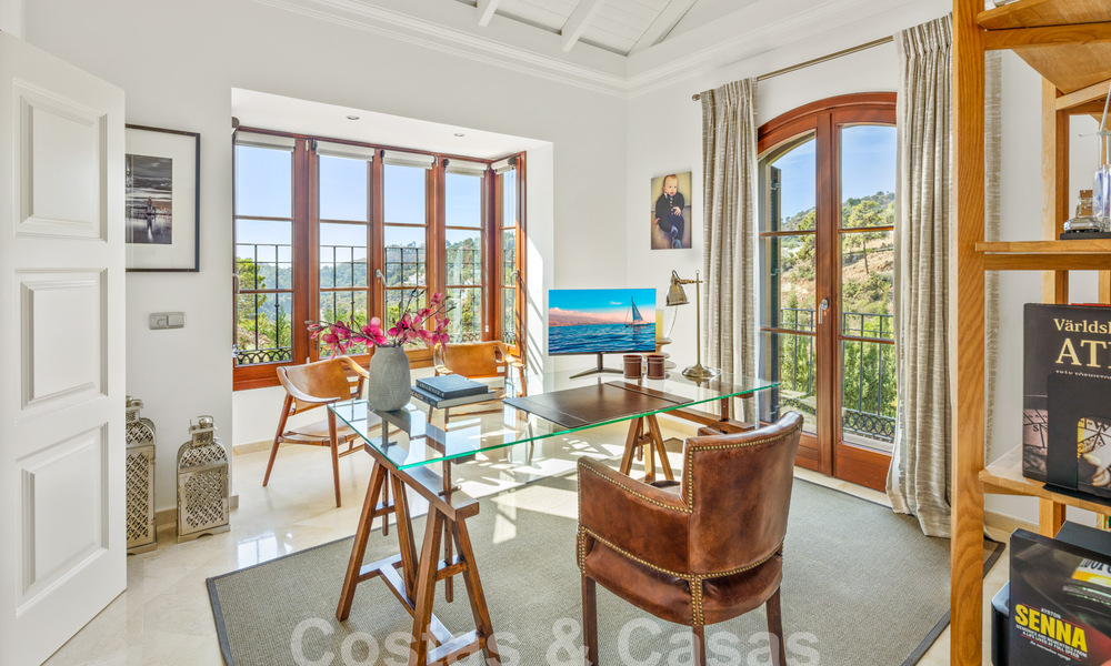 Mediterrane luxevilla te koop in een gated community in El Madroñal, Marbella - Benahavis 59507