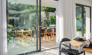 Moderne luxevilla te koop in een eigentijds bouwstijl, op loopafstand van Puerto Banus, Marbella 59611 