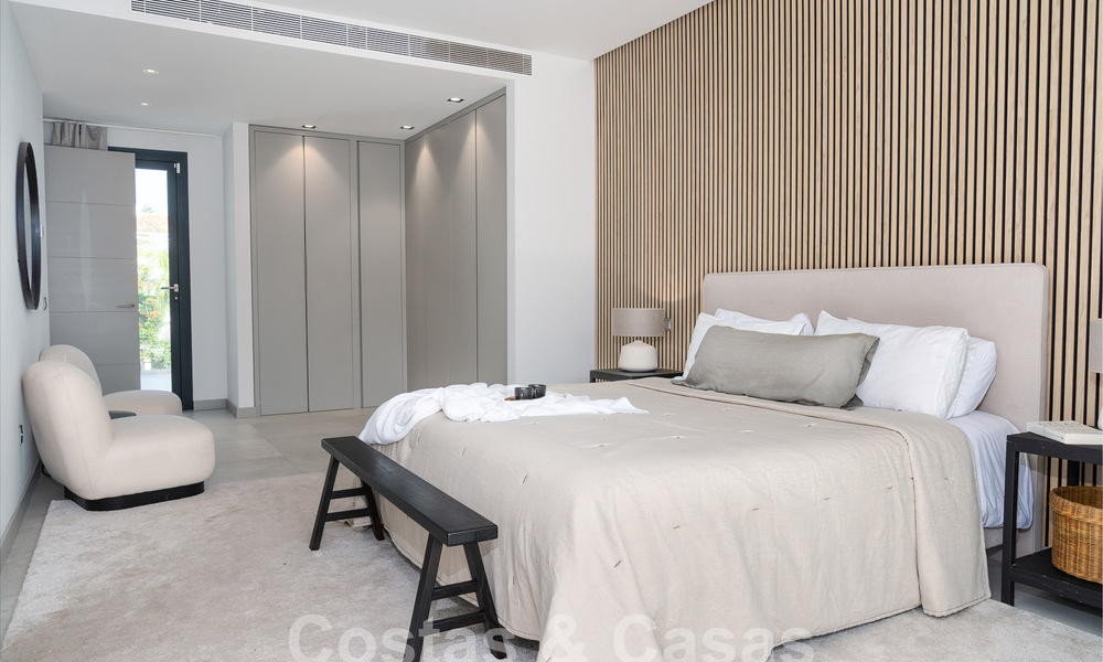 Moderne luxevilla te koop in een eigentijds bouwstijl, op loopafstand van Puerto Banus, Marbella 59615