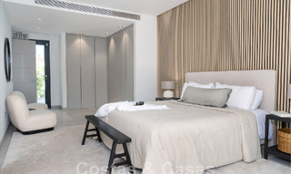 Moderne luxevilla te koop in een eigentijds bouwstijl, op loopafstand van Puerto Banus, Marbella 59615 
