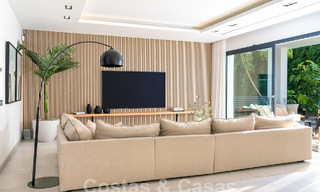 Moderne luxevilla te koop in een eigentijds bouwstijl, op loopafstand van Puerto Banus, Marbella 59616 