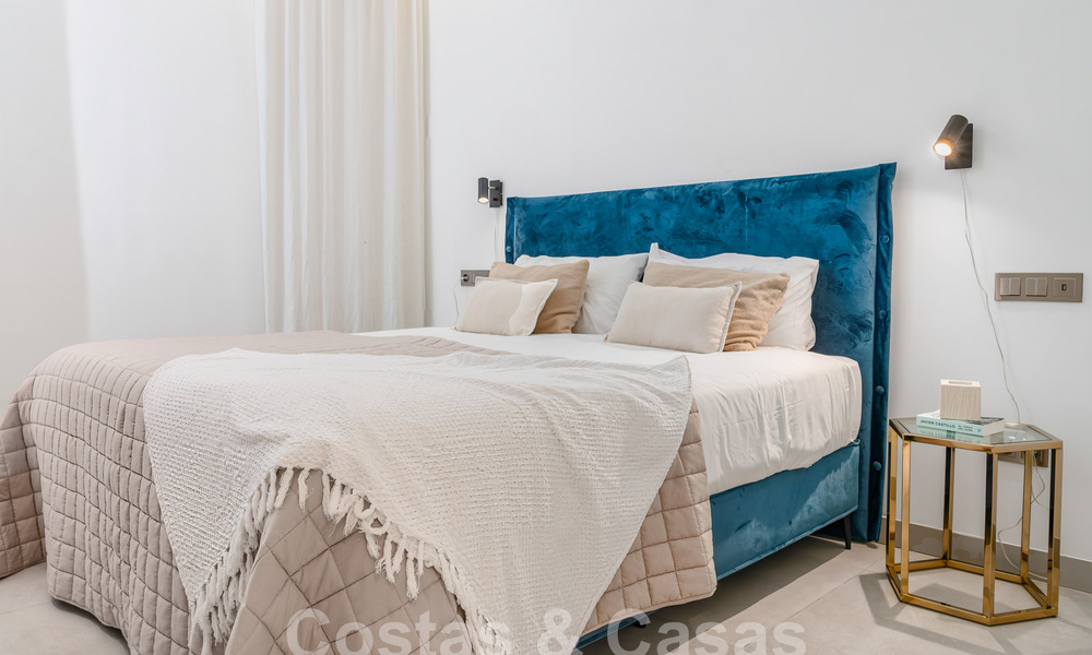 Moderne luxevilla te koop in een eigentijds bouwstijl, op loopafstand van Puerto Banus, Marbella 59632