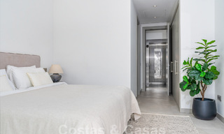 Moderne luxevilla te koop in een eigentijds bouwstijl, op loopafstand van Puerto Banus, Marbella 59640 