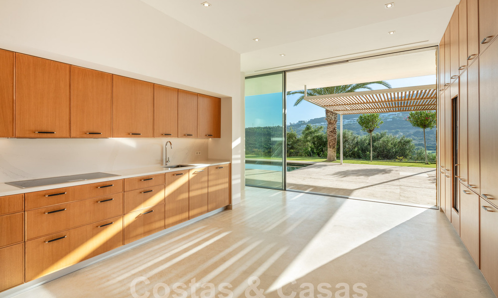 Instapklare, ultra-luxueuze designervilla te koop in een superieur golfresort aan de Costa del Sol 60185