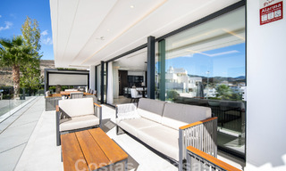 Geavanceerde luxevilla met ultramoderne architectuur te koop in Nueva Andalucia’s golfvallei, Marbella 60590 