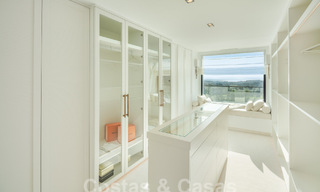 Spectaculaire luxevilla te koop in resort stijl met zeezicht in Nueva Andalucia’s golfvallei, Marbella 61073 