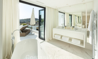 Spectaculaire luxevilla te koop in resort stijl met zeezicht in Nueva Andalucia’s golfvallei, Marbella 61077 