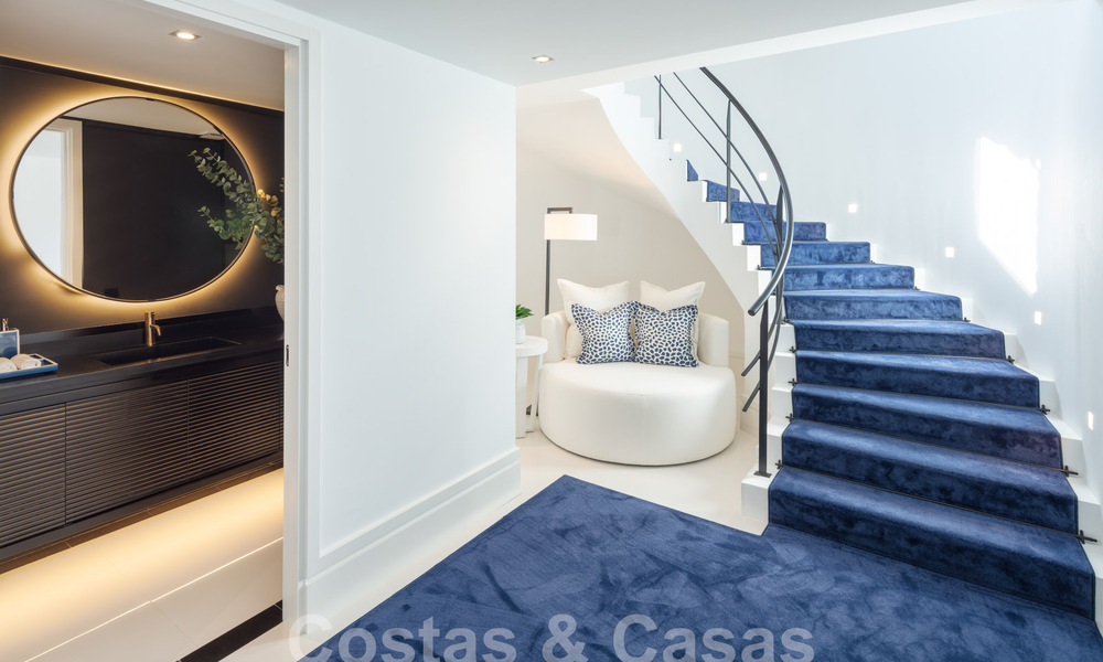 Spectaculaire luxevilla te koop in resort stijl met zeezicht in Nueva Andalucia’s golfvallei, Marbella 61084