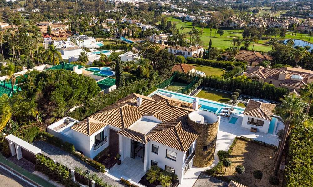 Spectaculaire luxevilla te koop in resort stijl met zeezicht in Nueva Andalucia’s golfvallei, Marbella 61097