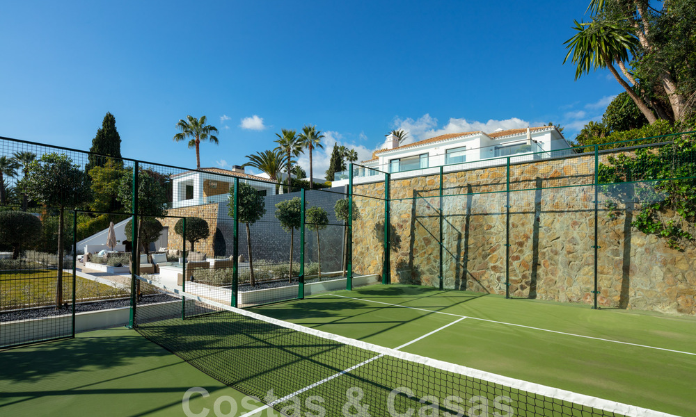 Spectaculaire luxevilla te koop in resort stijl met zeezicht in Nueva Andalucia’s golfvallei, Marbella 61101