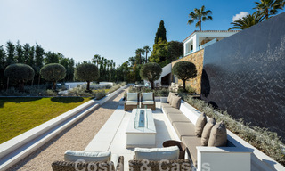 Spectaculaire luxevilla te koop in resort stijl met zeezicht in Nueva Andalucia’s golfvallei, Marbella 61102 