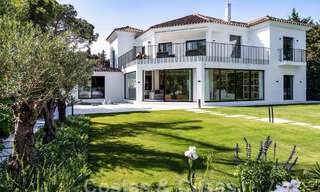 Luxevilla met modern-Mediterraan ontwerp te koop in een populaire golfomgeving in Nueva Andalucia, Marbella 61715 