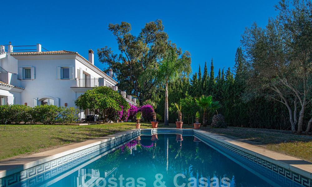 Mediterrane luxevilla te koop op een steenworp van het strand en voorzieningen in Guadalmina Baja, Marbella 61846