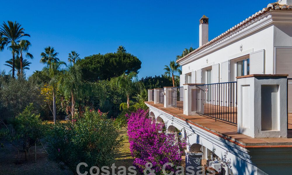Mediterrane luxevilla te koop op een steenworp van het strand en voorzieningen in Guadalmina Baja, Marbella 61847