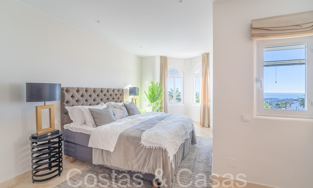 Exclusief penthouse met privézwembad en panoramisch zeezicht te koop in een Mediterraan complex op Marbella’s Golden Mile 63944