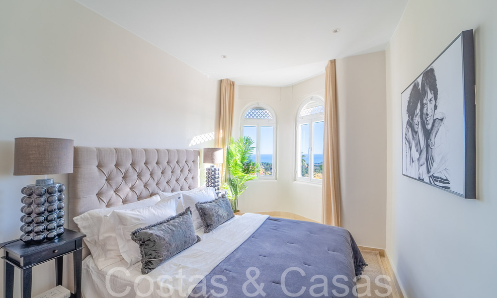 Exclusief penthouse met privézwembad en panoramisch zeezicht te koop in een Mediterraan complex op Marbella’s Golden Mile 63945