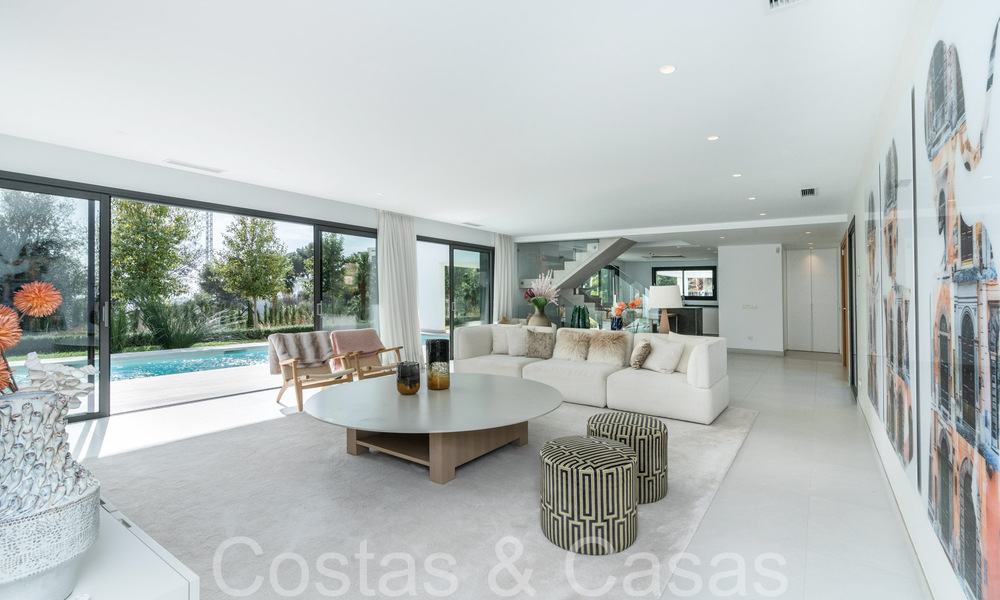 Instapklare, moderne luxevilla te koop met infinity zwembad in een exclusieve gated community in Benalmadena, Costa del Sol 64073
