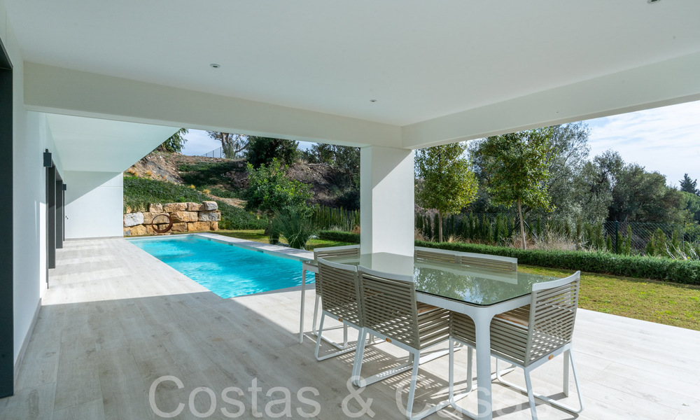 Instapklare, moderne luxevilla te koop met infinity zwembad in een exclusieve gated community in Benalmadena, Costa del Sol 64078