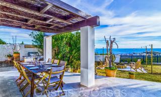 Mediterrane strandvilla te koop op eerstelijnsstrand nabij het centrum van Estepona 64020 