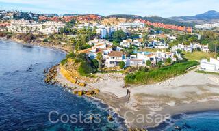Mediterrane strandvilla te koop op eerstelijnsstrand nabij het centrum van Estepona 64057 