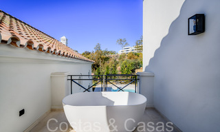 Instapklare, luxevilla met modern-Mediterraan design te koop in een populaire golfomgeving in Nueva Andalucia, Marbella 64257 