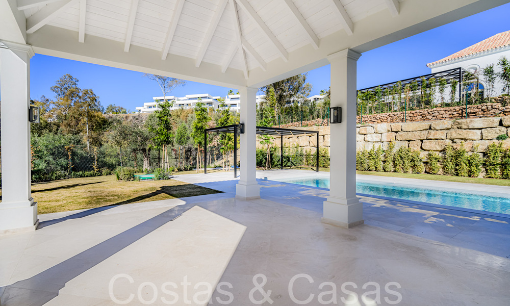 Instapklare, luxevilla met modern-Mediterraan design te koop in een populaire golfomgeving in Nueva Andalucia, Marbella 64270