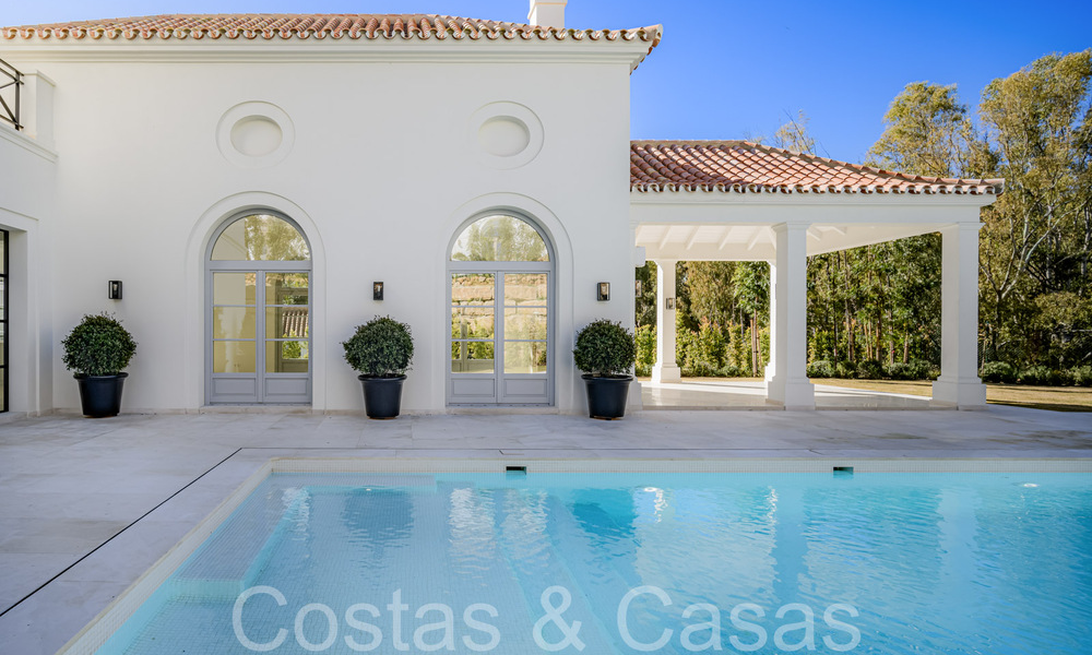 Instapklare, luxevilla met modern-Mediterraan design te koop in een populaire golfomgeving in Nueva Andalucia, Marbella 64272