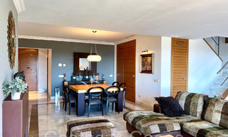 Instapklaar, ruim 3-slaapkamer penthouse te koop met magnifiek zeezicht in Benahavis - Marbella 64308 