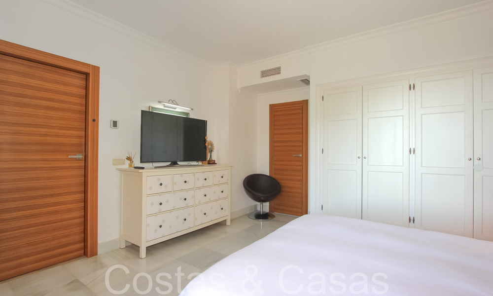 Instapklaar, ruim 3-slaapkamer penthouse te koop met magnifiek zeezicht in Benahavis - Marbella 64327