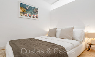 Verfijnd luxe appartement met meer-, berg- en zeezicht te koop in Nueva Andalucia, Marbella 64468 