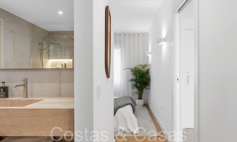 Verfijnd luxe appartement met meer-, berg- en zeezicht te koop in Nueva Andalucia, Marbella 64473