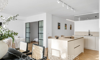 Verfijnd luxe appartement met meer-, berg- en zeezicht te koop in Nueva Andalucia, Marbella 64478 