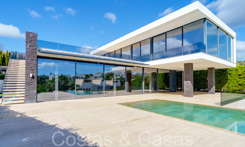 Nieuwe luxevilla met geavanceerde bouwstijl te koop in Nueva Andalucia’s golfvallei, Marbella 64568