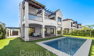Ruime, Spaanse villa’s te koop in een idyllische golfomgeving in La Duquesa, Costa del Sol 64630 
