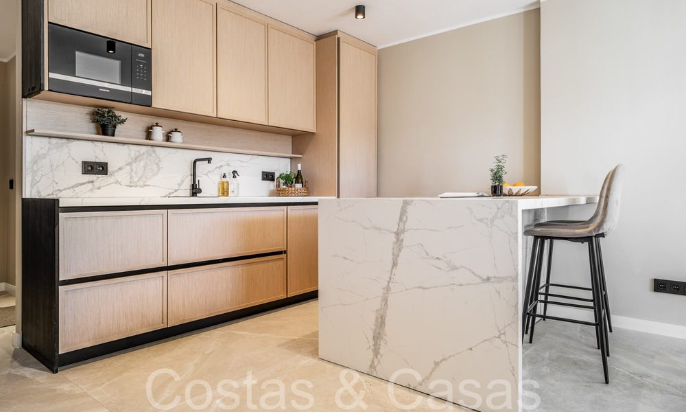 Stijlvol gerenoveerde appartement te koop in gated community in Nueva Andalucia, Marbella 65413