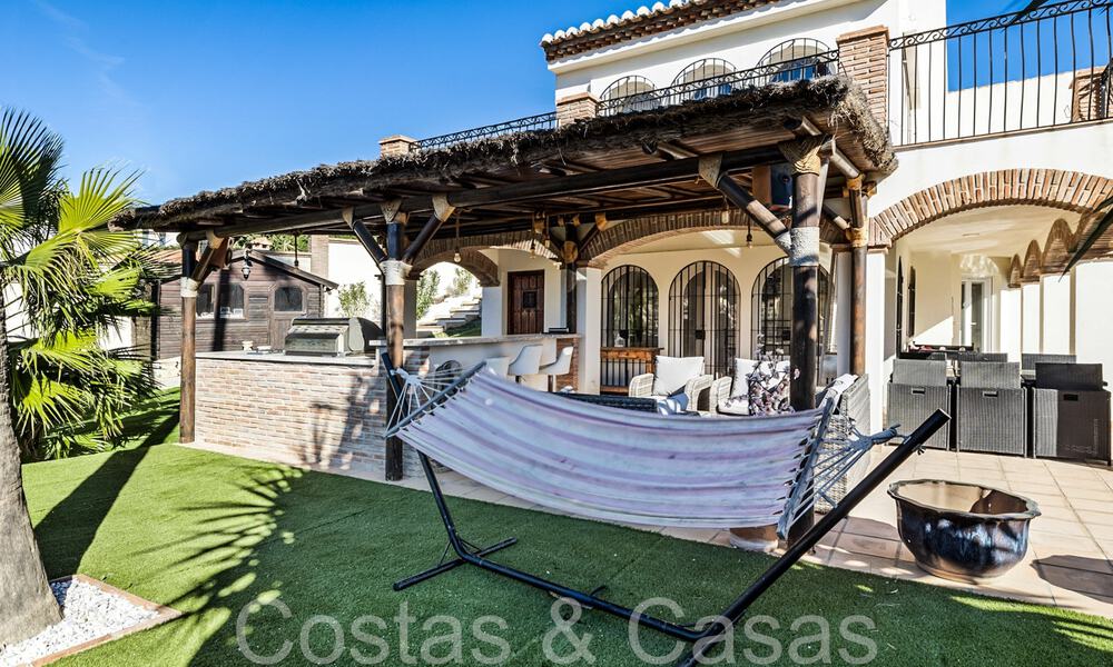 Andalusische villa te koop in een golfomgeving, op enkele minuten van Estepona centrum 65668